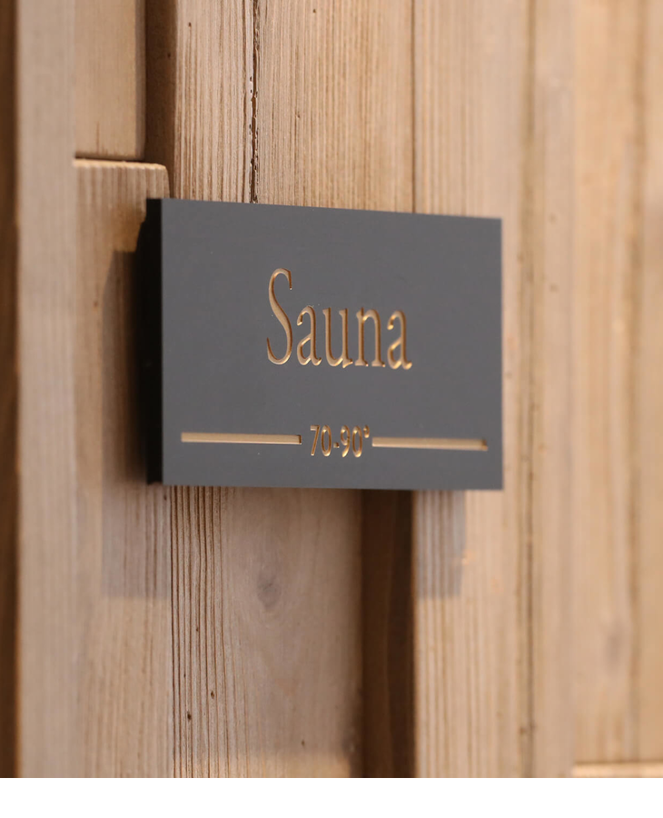 Schild "Sauna" im Landhaus Severin*s Morsum Kliff auf Sylt
